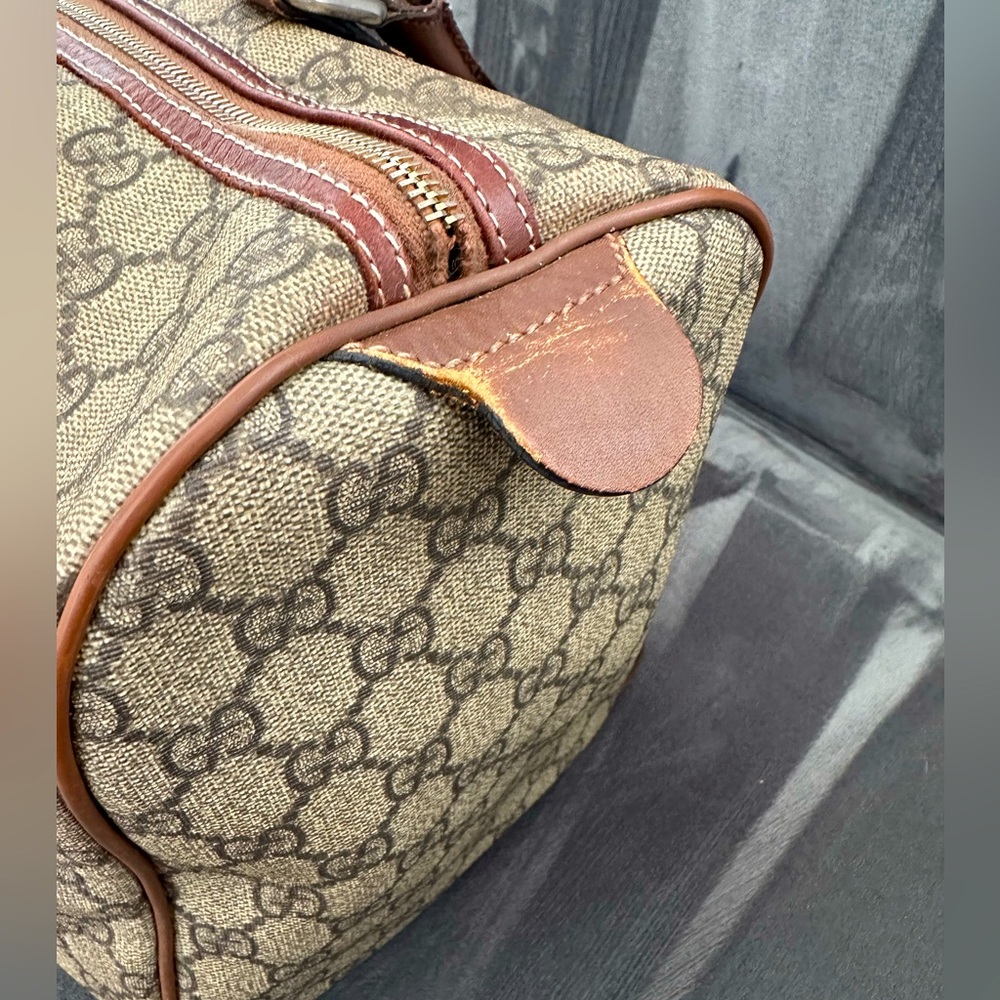 Pre-loved Authentic Gucci Vintage GG Supreme Medium Joy Boston Bag - Picture 5 of 16